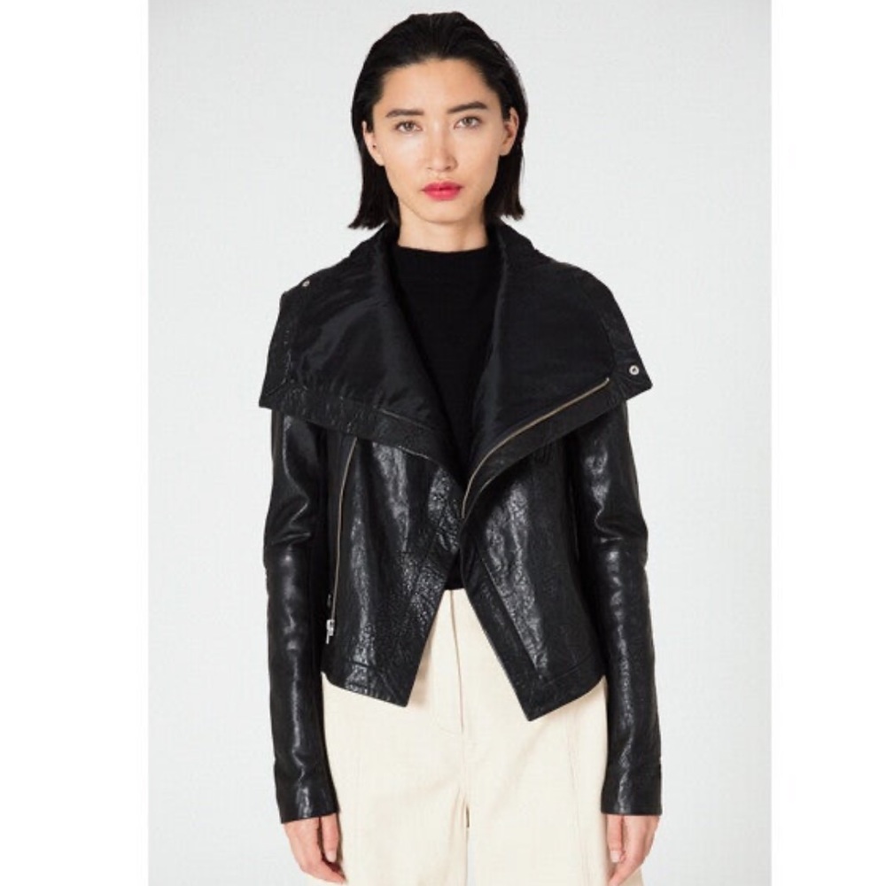 Veda Womens max classic leather jacket, petite